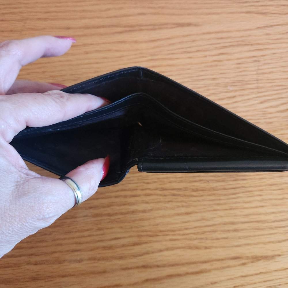Perry Ellis Classic Black Wallet - Picture 4 of 7